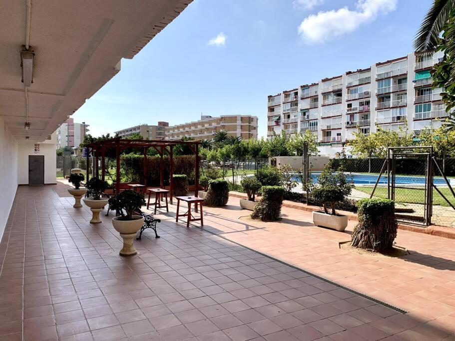 Bouquet Dream La Pineda Apartment ภายนอก รูปภาพ