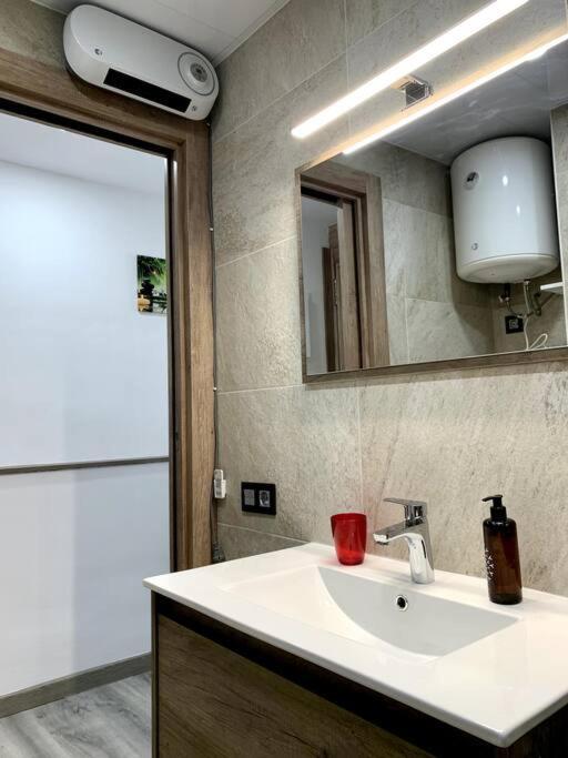 Bouquet Dream La Pineda Apartment ภายนอก รูปภาพ